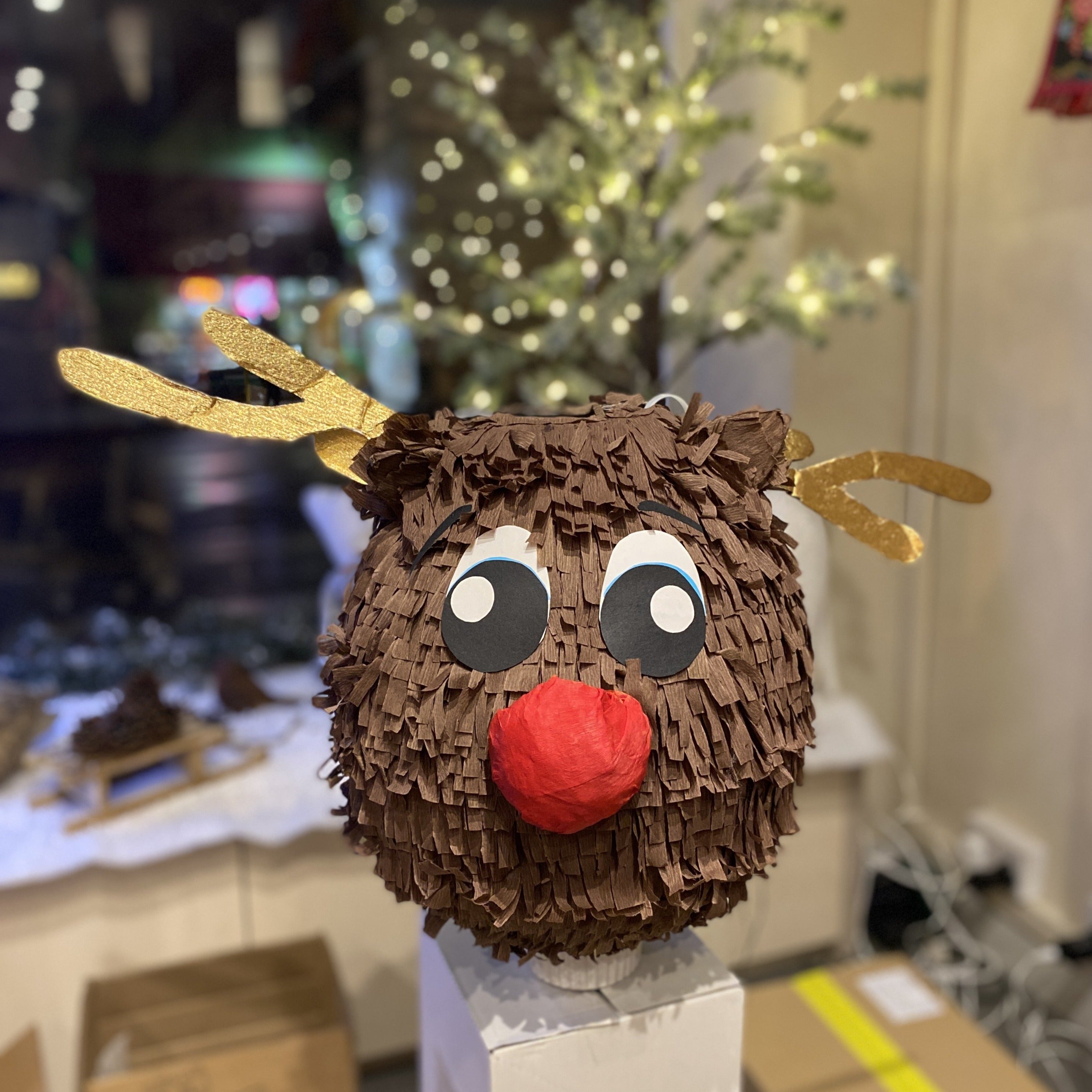 Rudolph Pinata